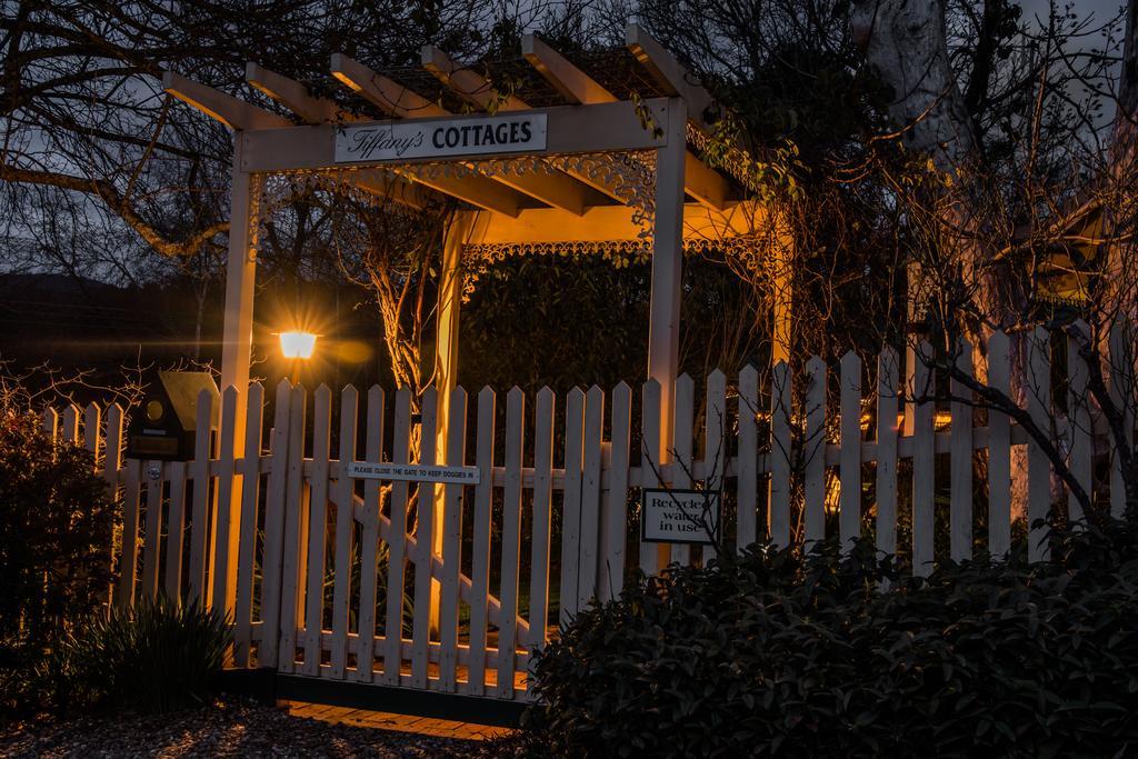 Tiffany'S Cottages Брайт Екстериор снимка